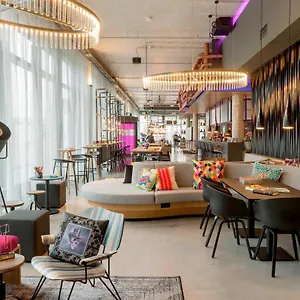 Moxy Hotel